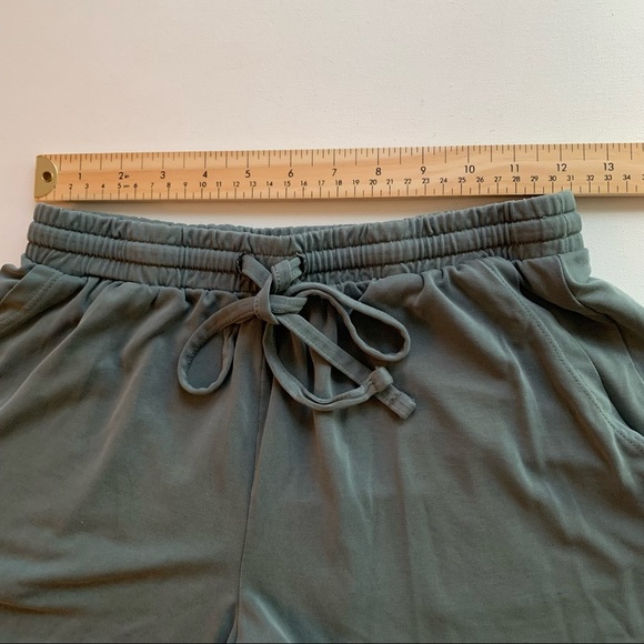 Aerie Shorts Flowy Sz XS - Picture 6 of 12